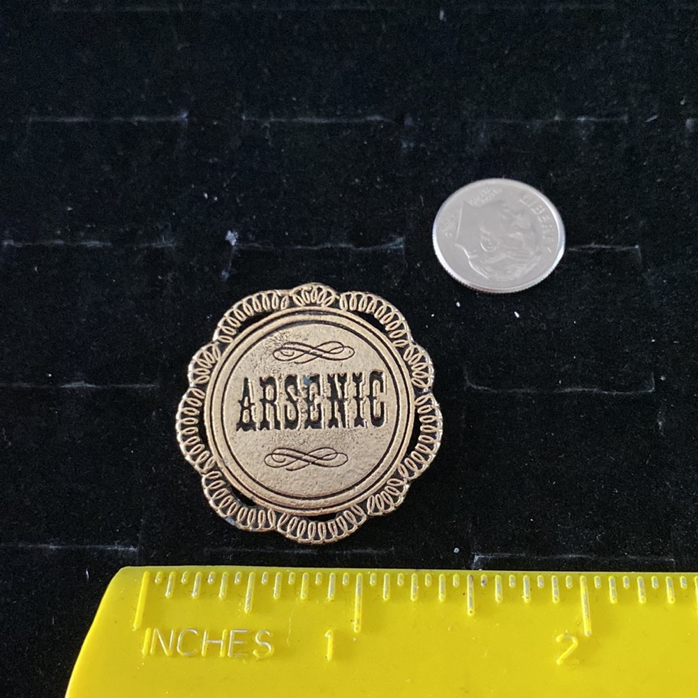 Vintage metallic brooch. B4 - Picture 2 of 4